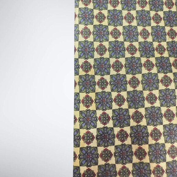 Christian Dior Silk Tie Floral Motifs‎ Men 3 2/3 Wide Yellow Business - Picture 5 of 6